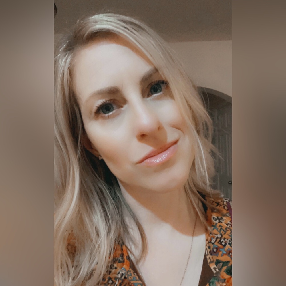 Meet your Posher, Chanel